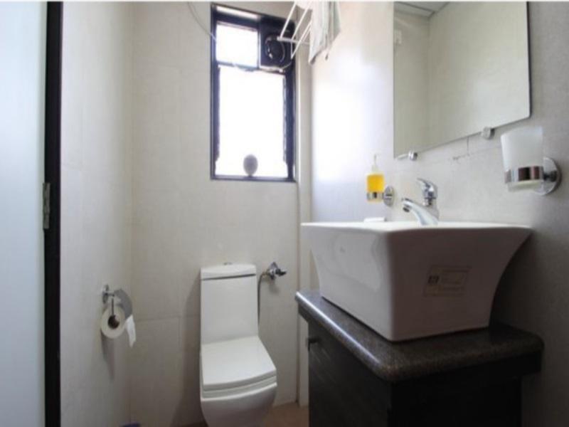פונה Hotel Suresh Inn מראה חיצוני תמונה